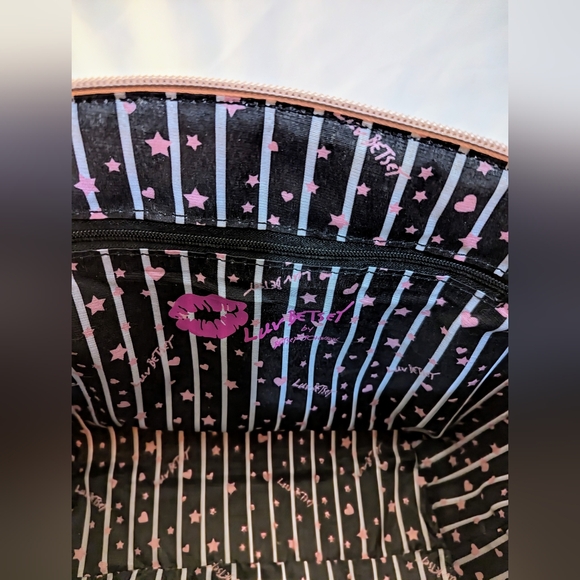 Betsy Johnson handbag with detachable shoulder strap. - Picture 6 of 12